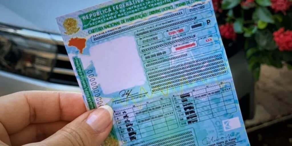 CNH totalmente de graça: Detran aniquila valor astrônomico e deixa brasileiros em festa com comunicado oficial