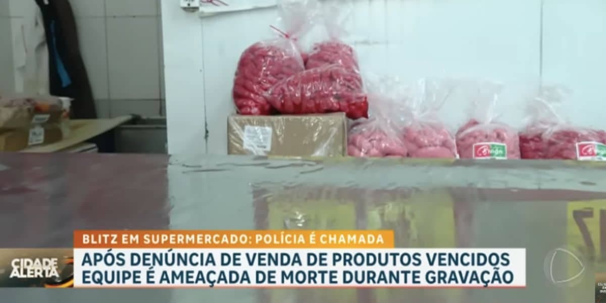 Carnes em estabelecimento (Foto: Reprodução / Record)