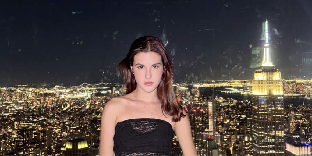 Anaiza explorou os bastidores da Broadway em sua recente viagem para Nova York