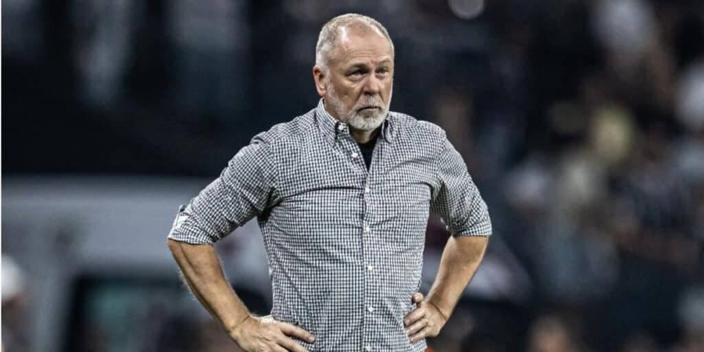 Corinthians decide demitir Mano Menezes e bomba sobre veredito de Augusto paralisa o futebol nesta segunda