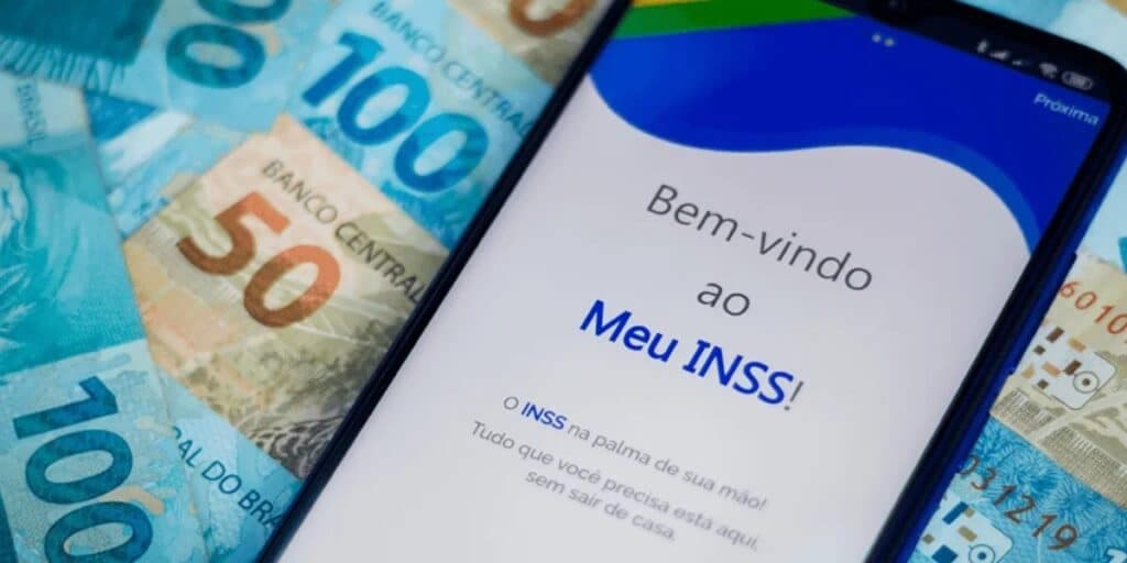 Mais de R$1,4 mil na poupança todo mês: 6 passos simples para aumentar pagamento do INSS e aliviar o bolso