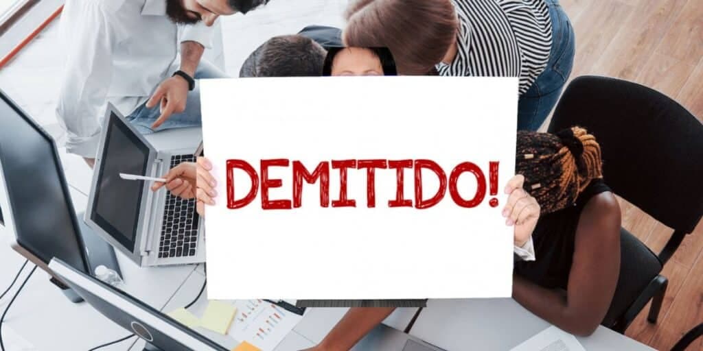 Despedida forçada e arrasadora: 7 profissões vivem terror de demissão em MASSA com a chegada de 2024