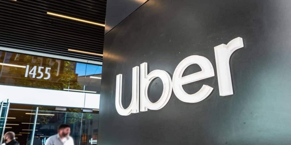 Fim de serviço após 3 anos e viagens de graça: Reviravolta na Uber vem com 5 mudanças aos passageiros em 2024