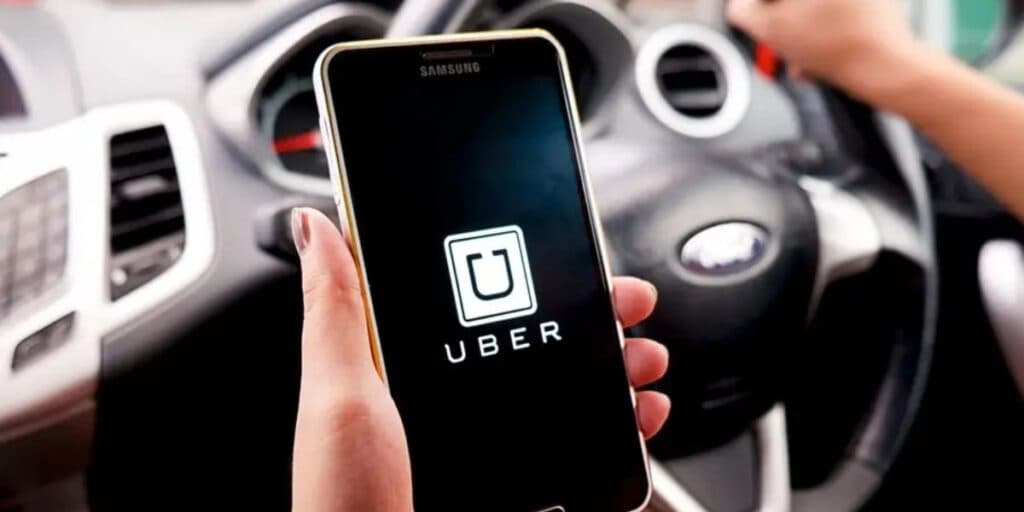 "Operações encerradas": Uber dá fim em serviço aclamado, emite comunicado e jornal da Globo confirma notícia