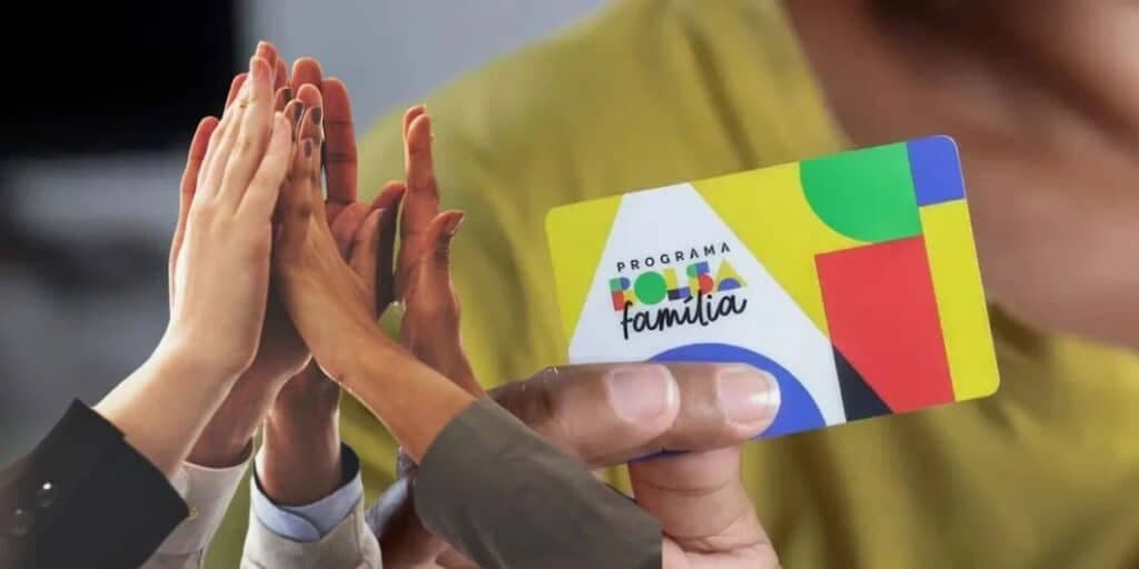 Benefício estourando na poupança e data confirmada: 2 VITÓRIAS anunciadas do Bolsa Família pra 2024