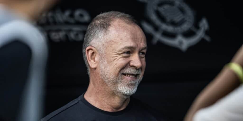 Salário de R$1mi: ESPN é paralisado com volta TRIUNFAL armada de Mano Menezes 3 meses após sair do Corinthians