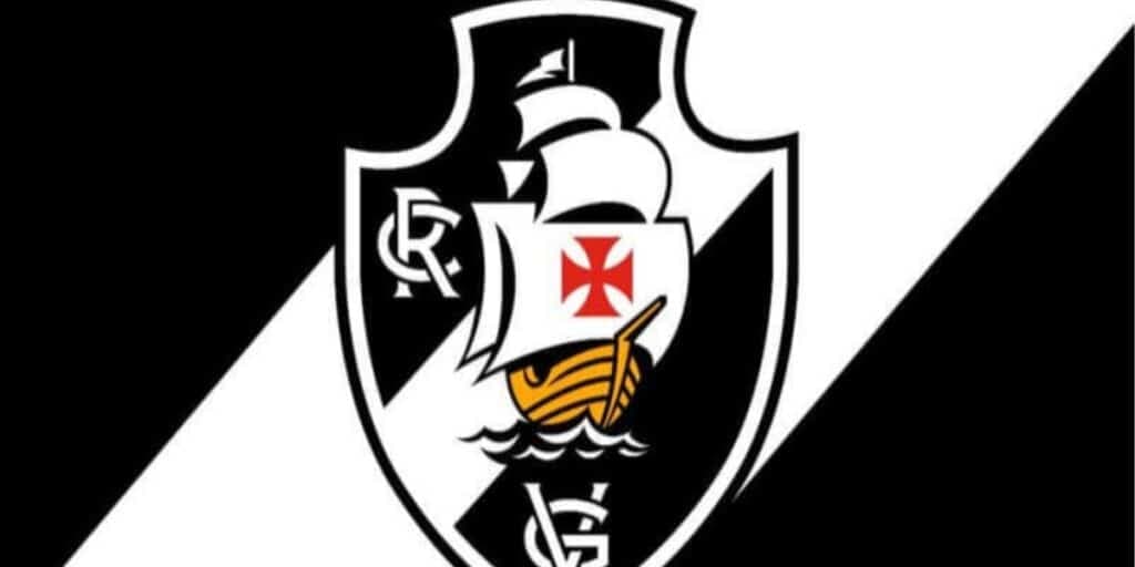 Barrado de entrar em São Januário e quebra-pau no vestiário: Estrela do Vasco acaba com técnico: "Sem caráter"