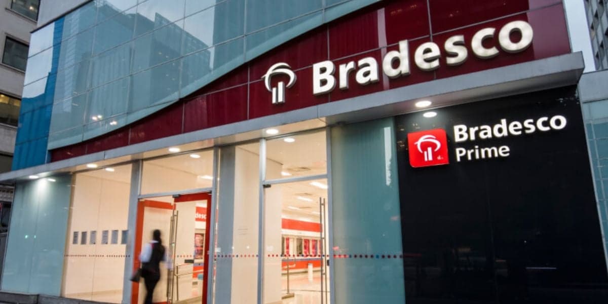Aviso aos que tem R$1000 no Bradesco: Comunicado do banco sobre a conta-poupança chega com 3 alertas urgentes