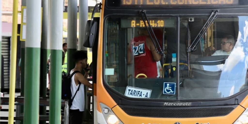 Preço da passagem aniquilado: Nova lei do Bilhete Único entra em vigor com 3 mudanças nas catracas dos ônibus