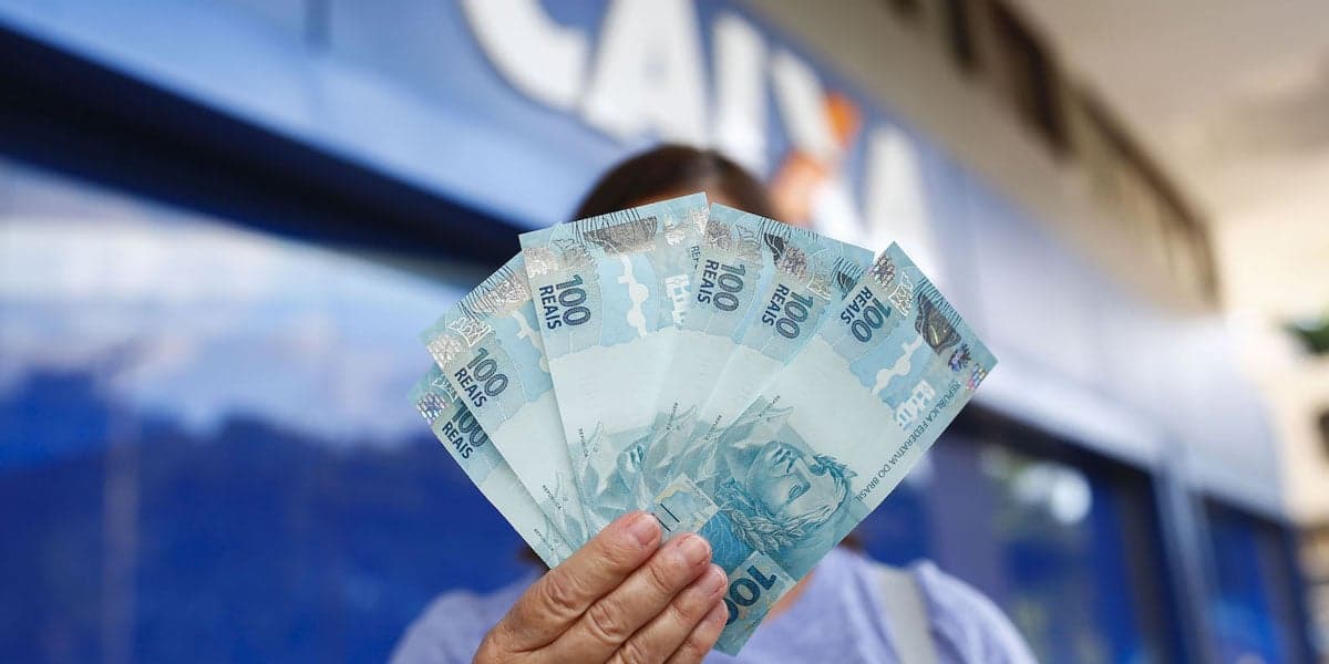 Melhor que o 14º: Pagamento duplo de R$ 1 mil à R$ 9,2 mil chega a milhares de CPF's na Caixa a partir de março