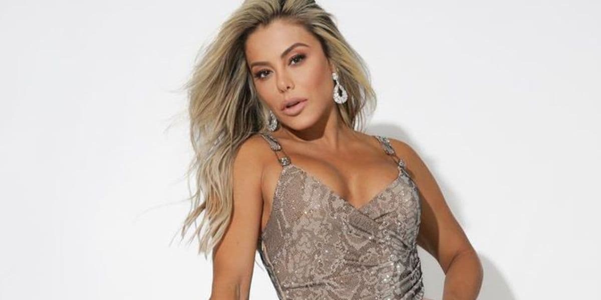 http://tvfoco.uai.com.br/wp-content/uploads/2015/05/Daniela-Mercury.jpg