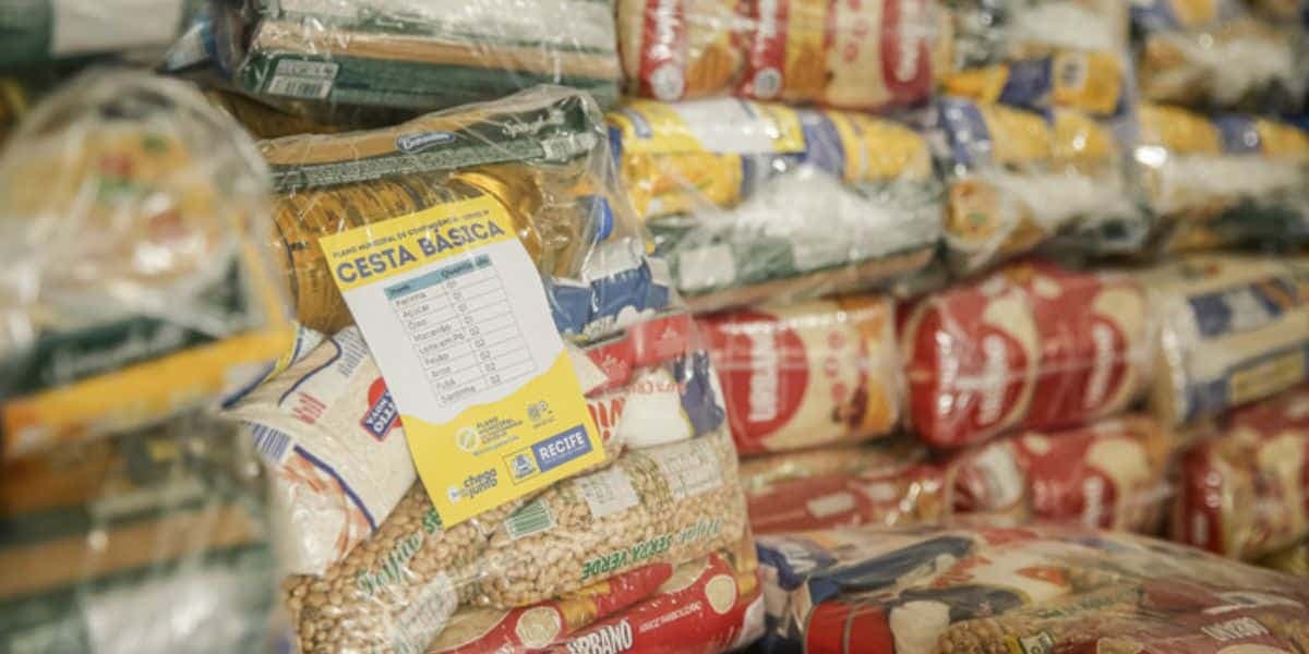 Cesta básica com novos produtos (Reprodução: Internet) Cesta básica com novos produtos (Reprodução: Internet)