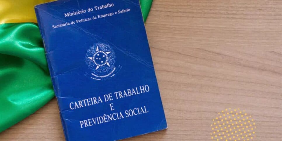 CLTs que tiverem dinheiro guardado podem investir em fundos imobiliários (Reprodução: Internet)
