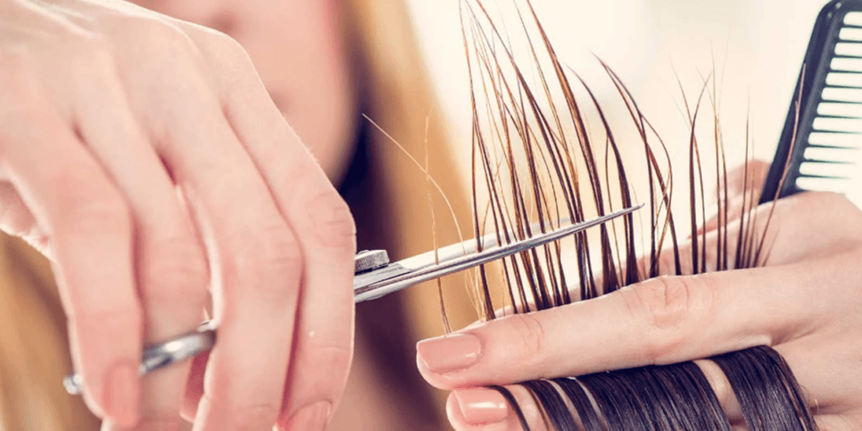 PROIBIDO para mulheres de 50+: 5 cortes de cabelos que devem ser extintos do salão para não envelhecerem
