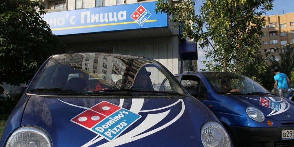 Na Rússia, a Domino's fechou todas as suas lojas em 2023 (Reprodução/Foto: Domino's Pizza/Divulgação)