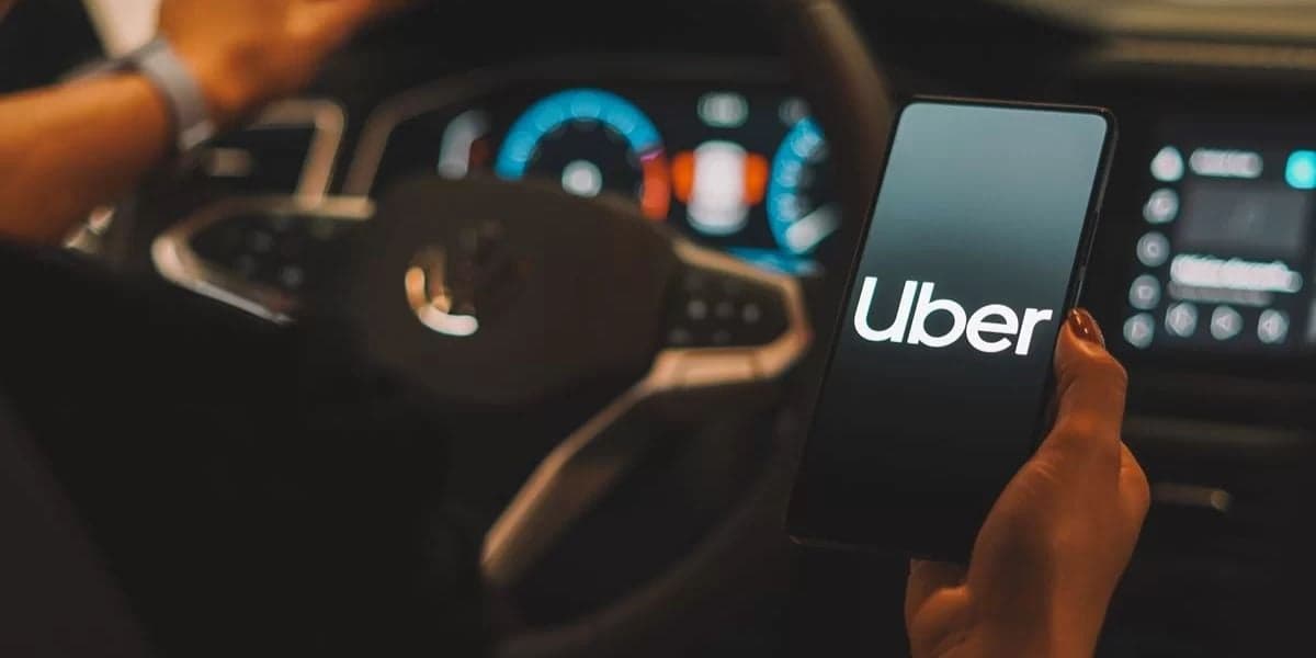 Uber conta com mais de 1 milhão de motoristas (Reprodução/Foto: Rafael Henrique/SOPA Images)