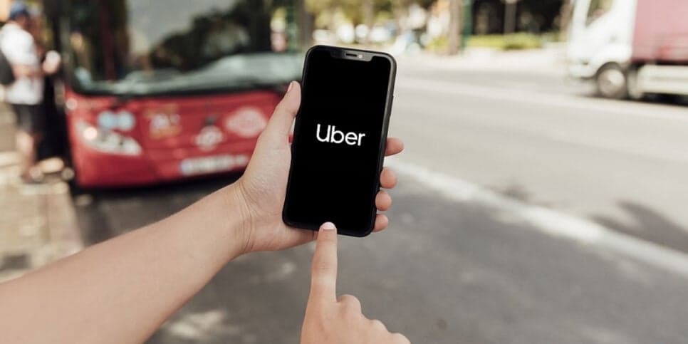 Fim de uma era na Uber: Tarifa dinâmica está sumindo do app e 3 viradas chegam no bolso de motoristas e clientes