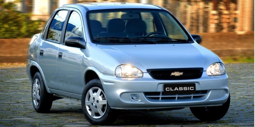 Corsa versão antiga (Foto: Reprodução/ Internet)