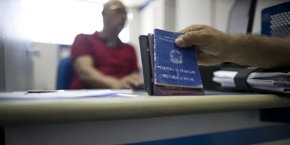 Aposentadoria antecipada à milhões de trabalhadores: Lei em vigor no INSS crava maior vitória na casa dos 50