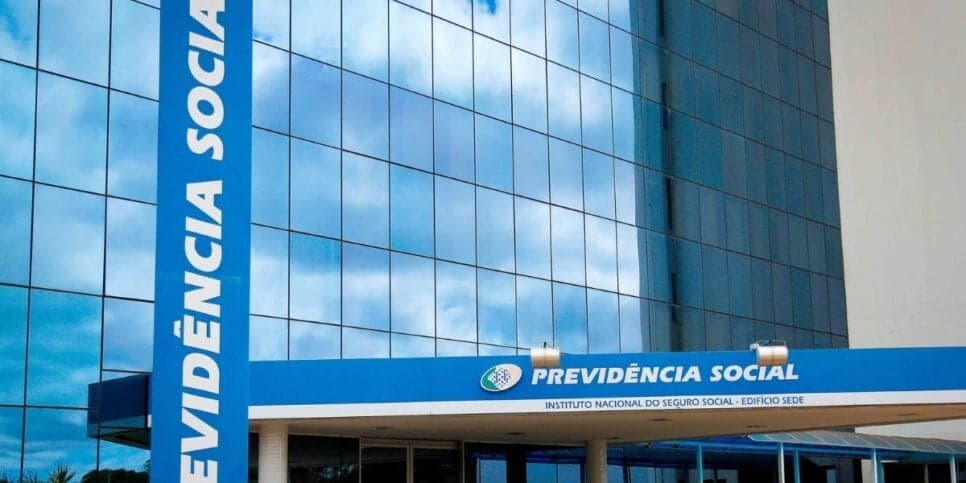 Fim do trabalho na casa dos 40 e 50 anos: Como se aposentar ANTES da idade mínima em vigor do INSS em 3 passos