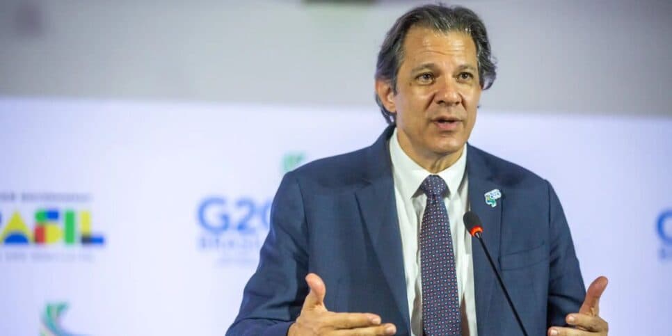 Fernando Haddad comentou sobre a revisão do salário mínimo (Reprodução/Foto: Diogo Zacarias/MF)