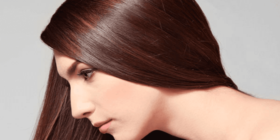 Raiz alisada em 15 minutos: Receitinha de botox capilar caseiro com 5 ingredientes dá fim à progressiva