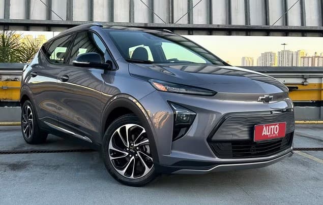 Chevrolet Bolt EUV ainda é possível encontrar em algumas lojas (Foto: Reprodução / Auto Esporte)
