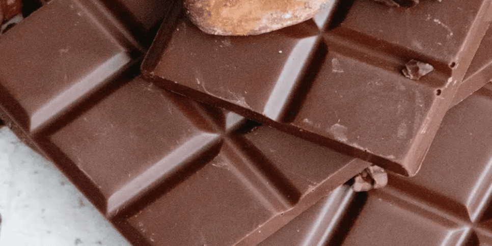 Substância fatal: A Anvisa decretou a retirada de 3 chocolates populares dos mercados por contaminação