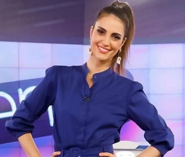 Chris Flores está afastada da TV desde outubro, na época em que comandava o Fofocalizando (Foto: Reprodução / SBT)
