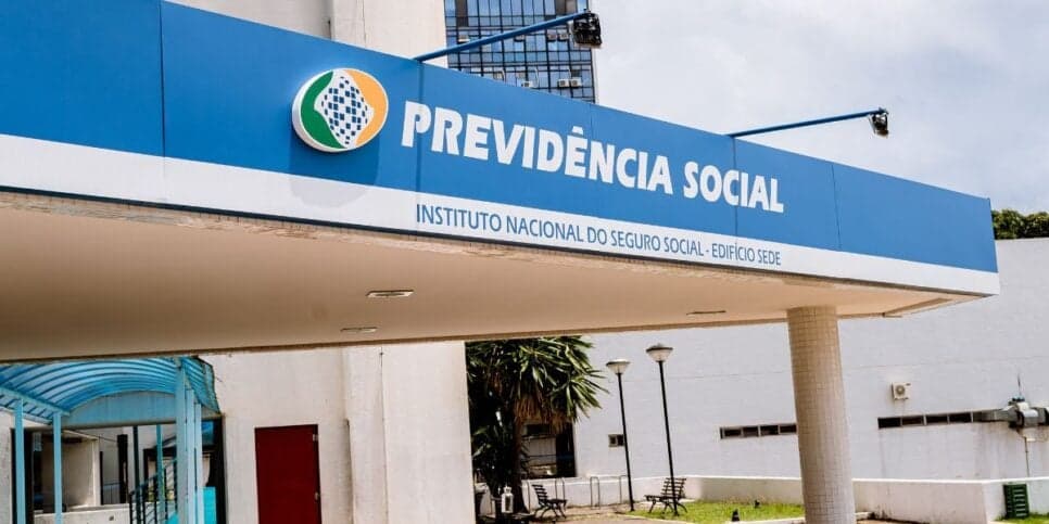 MEI's, domésticas e + em festa: Como pagar o INSS sendo autônomo em 3 passos e ter aposentadoria antecipada