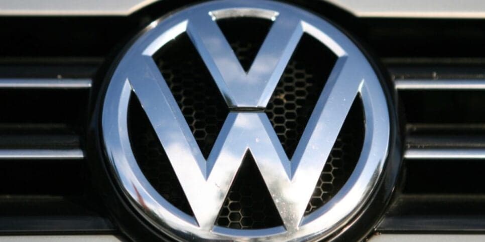 Turbinado, repaginado e com teto solar: Volkswagen revive carro clássico e abre vendas no Brasil