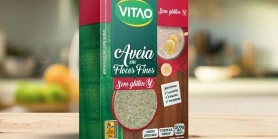Aveia em Flocos da marca VItão Alimentos teve lotes feitos com produtos vencidos (Reprodução: Internet)