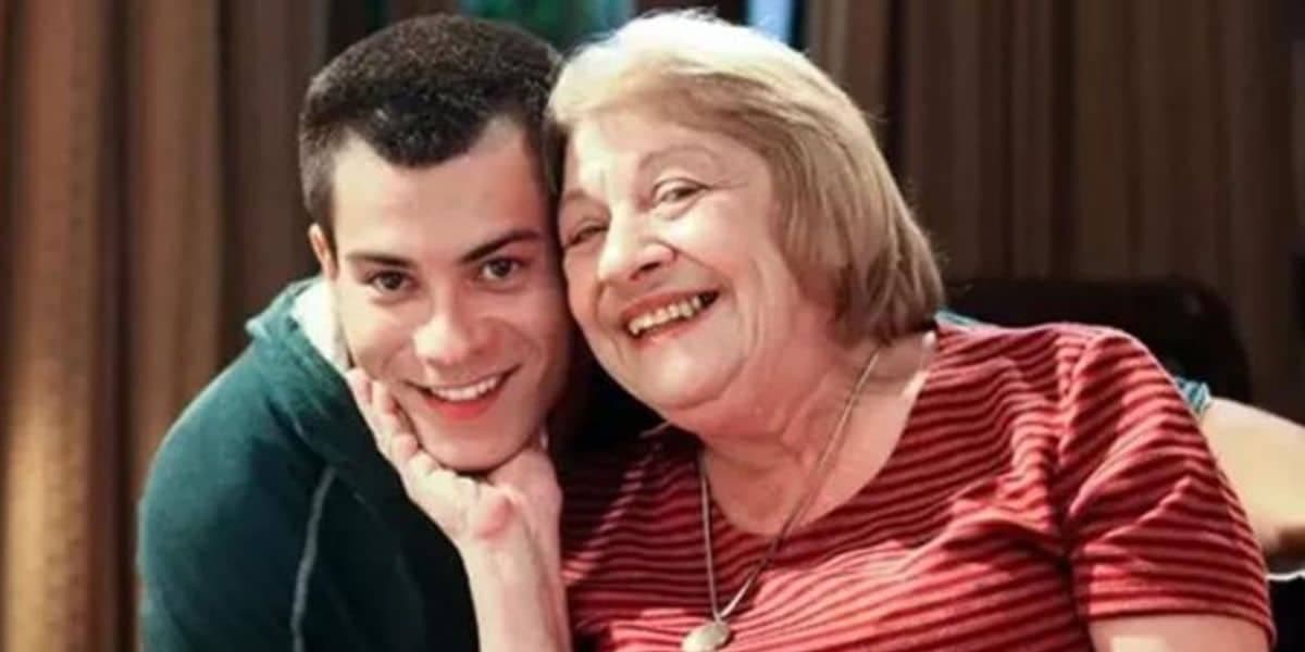 http://tvfoco.uai.com.br/wp-content/uploads/2015/05/Daniela-Mercury.jpg
