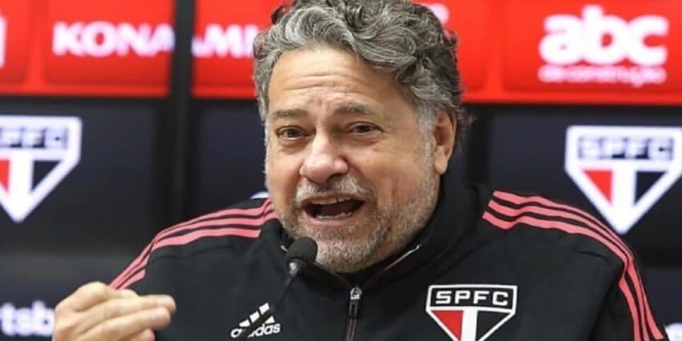 Data marcada e acordo firmado: Casares deixa a presidência do São Paulo de última hora e fecha com time gigante