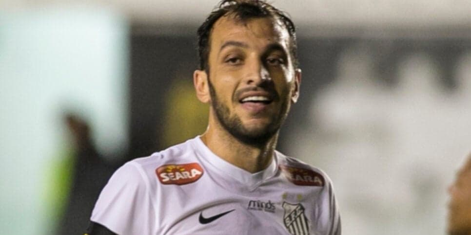 Edu Dracena quando jogava no Santos (Foto: Divulgação) Edu Dracena quando jogava no Santos (Foto: Divulgação)
