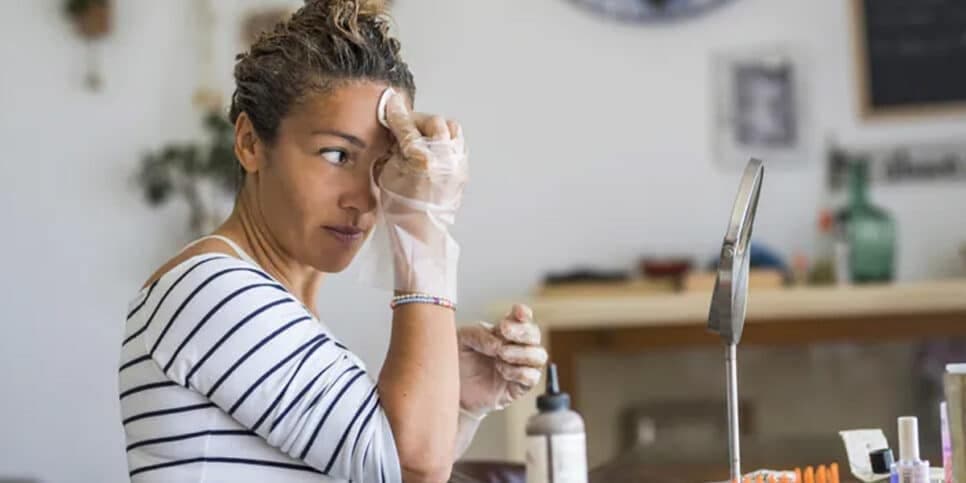 Fim do grisalho e manchas: Adoçante +2 ingredientes naturais tiram a tinta de cabelo da pele em 2 minutos