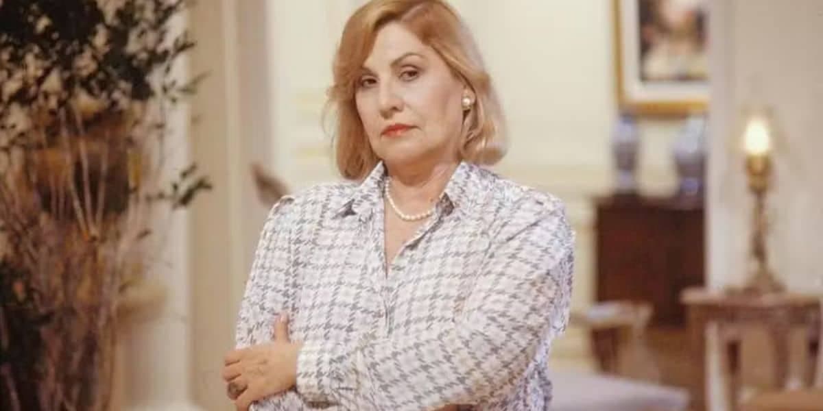 http://tvfoco.uai.com.br/wp-content/uploads/2015/05/Daniela-Mercury.jpg