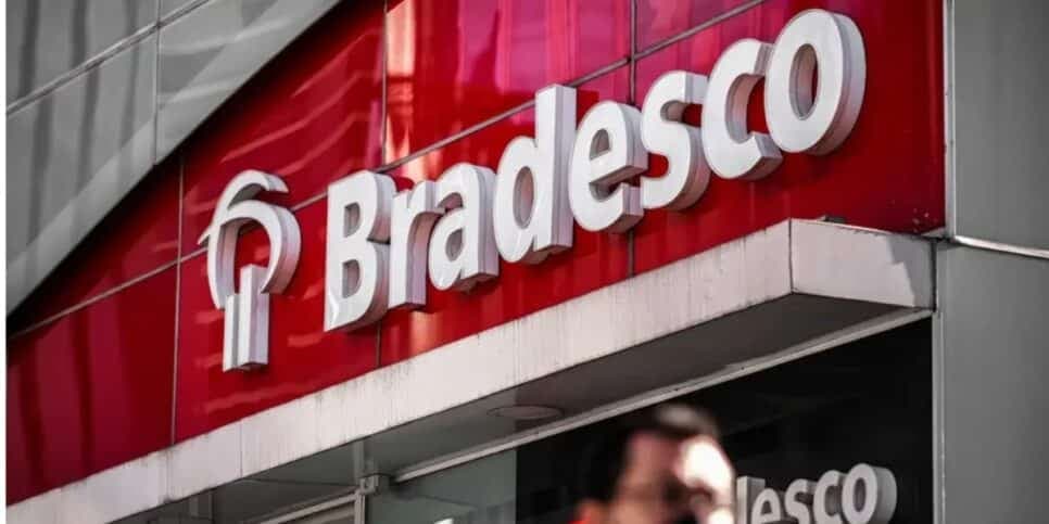 Prepare o bolso: 3 bancos gigantes, incluindo o Bradesco, são pegos no flagra e vão devolver em dobro a clientes