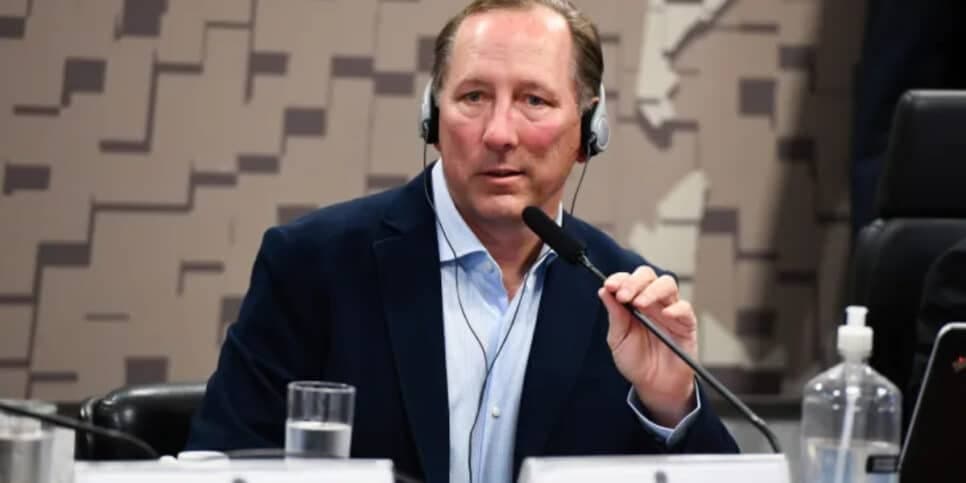 Rasteira na 777: John Textor arma venda de time de futebol aclamado para comprar novo gigante em 2024