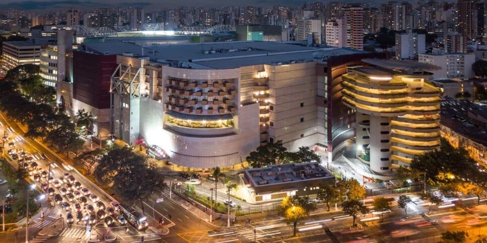 Bourbon e Internacional choram: 2 shoppings populares levam rasteira de nº1 maior de SP em 2025