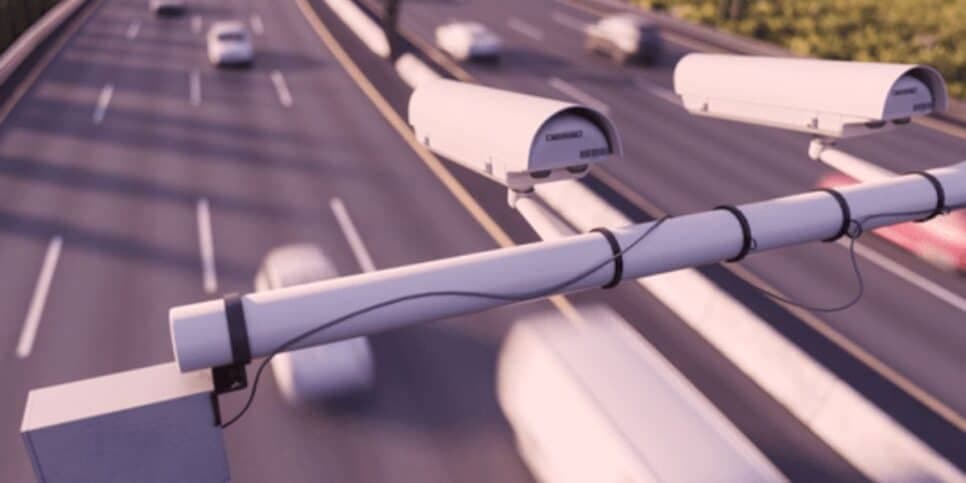 Novos radares agora flagram uso de celular e mais uma infração comum entre motoristas