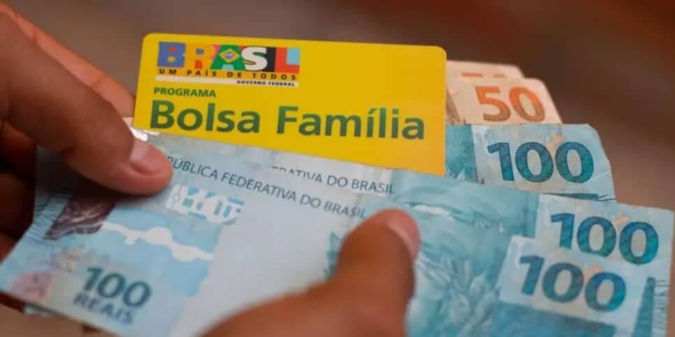 Alerta aos beneficiários do Bolsa Família: 4 passos em julho trazem 4 valores adicionais diretamente na conta