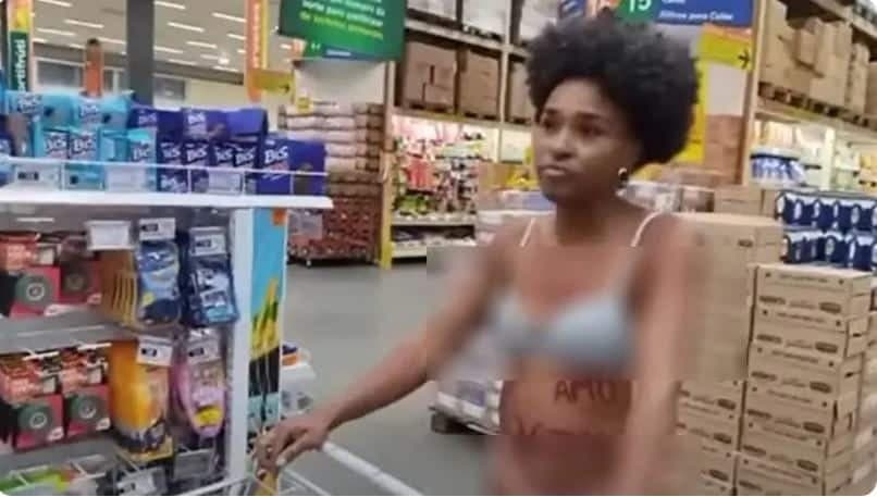 http://tvfoco.uai.com.br/wp-content/uploads/2015/05/Daniela-Mercury.jpg
