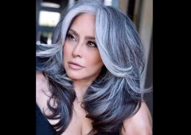 http://tvfoco.uai.com.br/wp-content/uploads/2015/05/Daniela-Mercury.jpg