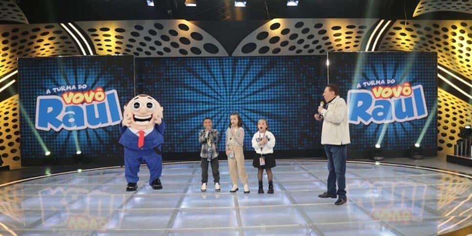 Raul Gil traz hits do gospel e apresentações inspiradas em sucessos do cinema ao programa deste sábado (13)