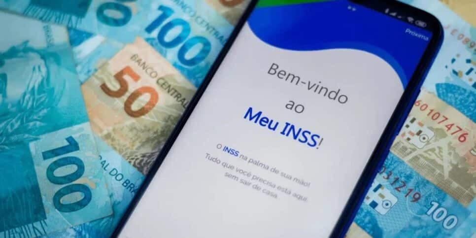Para aniquilar a idade mínima: Aposentadoria do INSS é garantida aos 53 a quem cumprir esses 2 passos simples