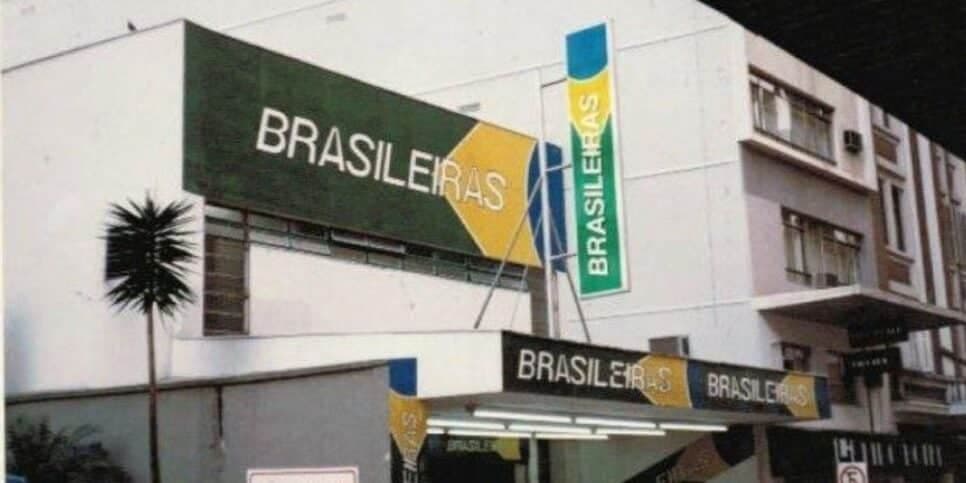 http://tvfoco.uai.com.br/wp-content/uploads/2015/05/Daniela-Mercury.jpg