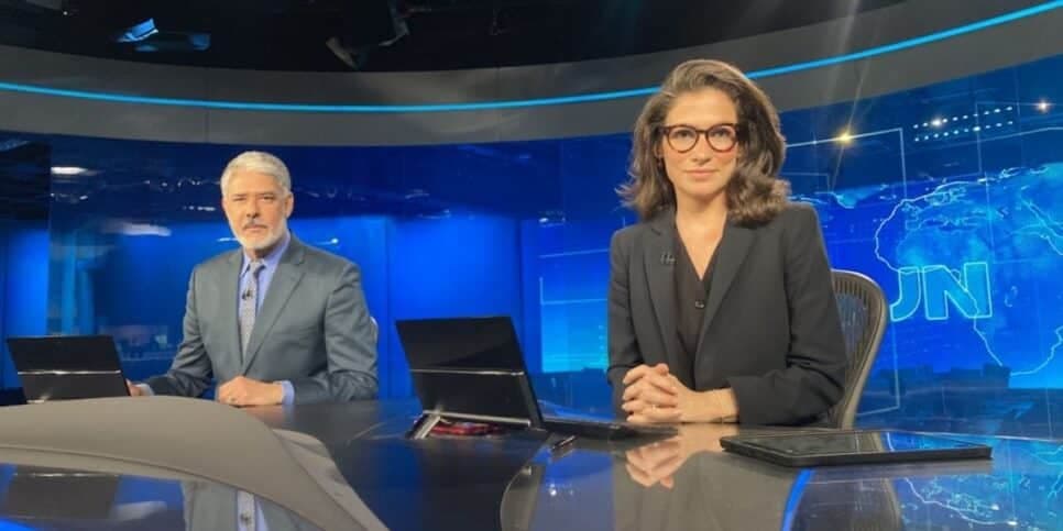 Ao vivo, Renata Vasconcellos quebra protocolo do JN e Bonner confessa choro na Globo: “Não consegue imaginar”