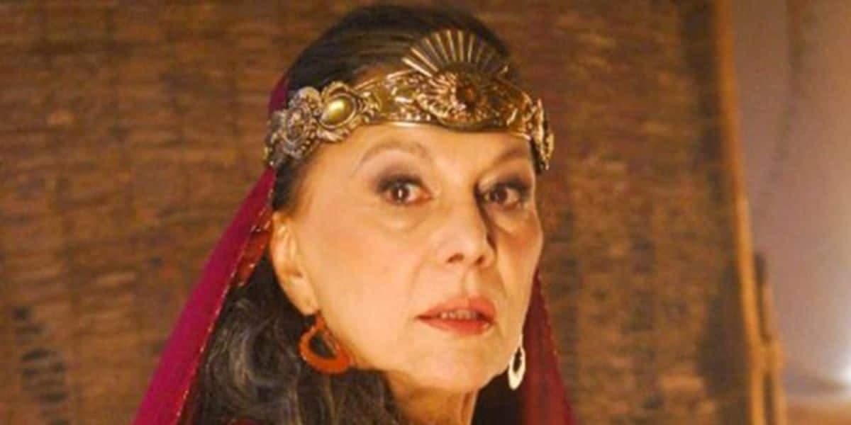 http://tvfoco.uai.com.br/wp-content/uploads/2015/05/Daniela-Mercury.jpg