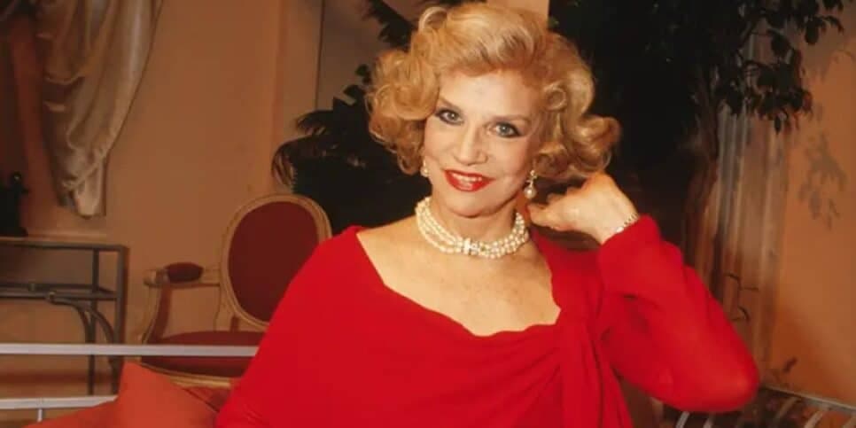 http://tvfoco.uai.com.br/wp-content/uploads/2015/05/Daniela-Mercury.jpg